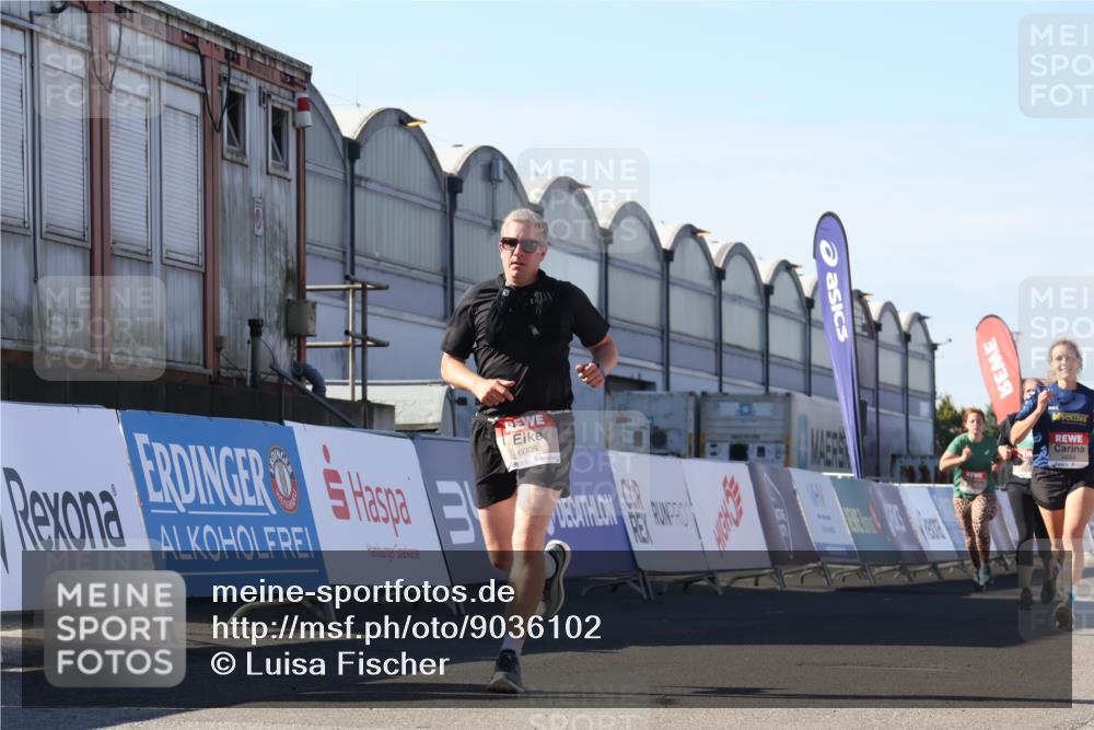 03.10.2025 - Köhlbrandbrückenlauf Luisa Fischer http://msf.ph/oto/9036102 03.10.2025 13:21:54 Ziel 4064, 4067, 4139, 4843, 5329, 5345, 5981, 6005, 6332, 6532, 6684, 6687 meine-sportfotos.de