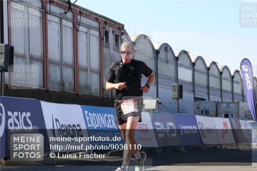 03.10.2025 - Köhlbrandbrückenlauf Luisa Fischer http://msf.ph/oto/9036110 03.10.2025 13:21:55 Ziel 4064, 4067, 4139, 4843, 5329, 5981, 6005, 6332, 6532, 6684, 6687 meine-sportfotos.de