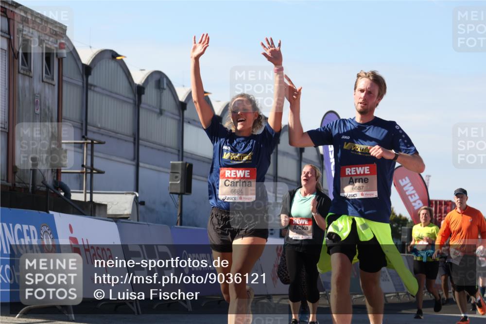 03.10.2025 - Köhlbrandbrückenlauf Luisa Fischer http://msf.ph/oto/9036121 03.10.2025 13:21:57 Ziel 4139, 4291, 4843, 5329, 5776, 6005, 6332, 6532, 6684, 6687 meine-sportfotos.de