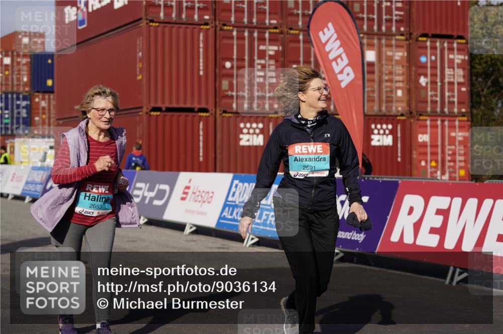 03.10.2025 - Köhlbrandbrückenlauf Michael Burmester http://msf.ph/oto/9036134 03.10.2025 10:53:55 Ziel  meine-sportfotos.de