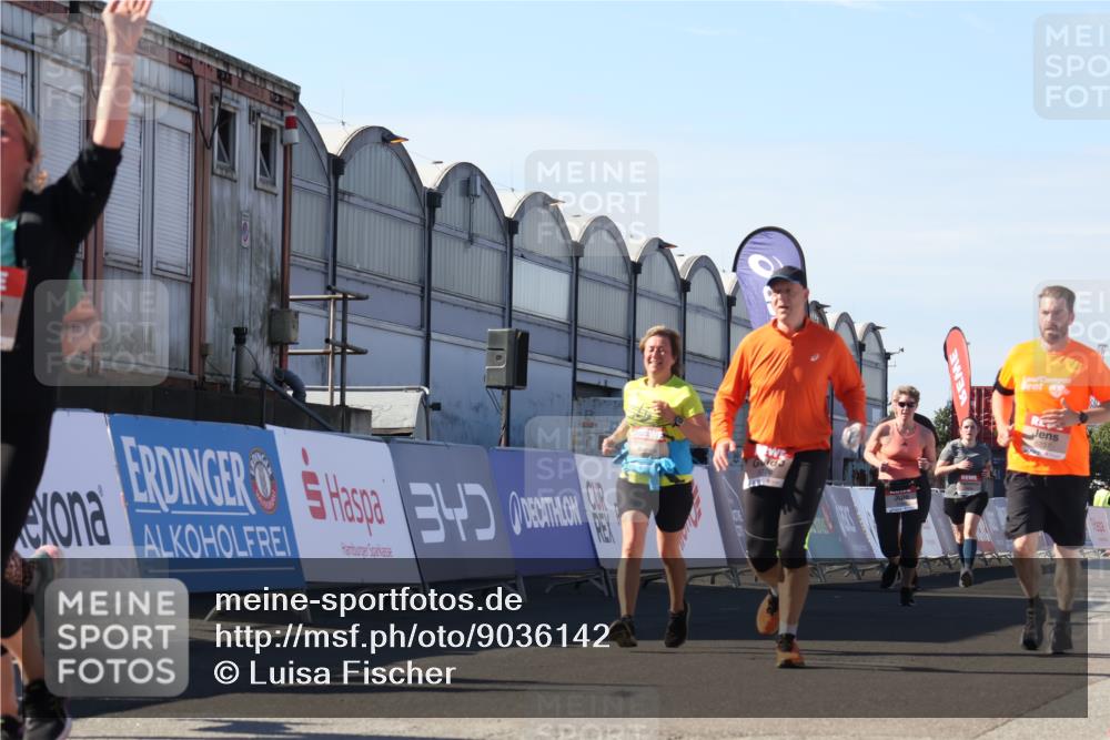03.10.2025 - Köhlbrandbrückenlauf Luisa Fischer http://msf.ph/oto/9036142 03.10.2025 13:22:00 Ziel 4291, 5776, 6005, 6237, 6332, 6532, 6684, 6687, 6729 meine-sportfotos.de