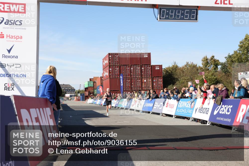 03.10.2025 - Köhlbrandbrückenlauf Lena Gebhardt http://msf.ph/oto/9036155 03.10.2025 12:44:54 Ziel 6610 meine-sportfotos.de