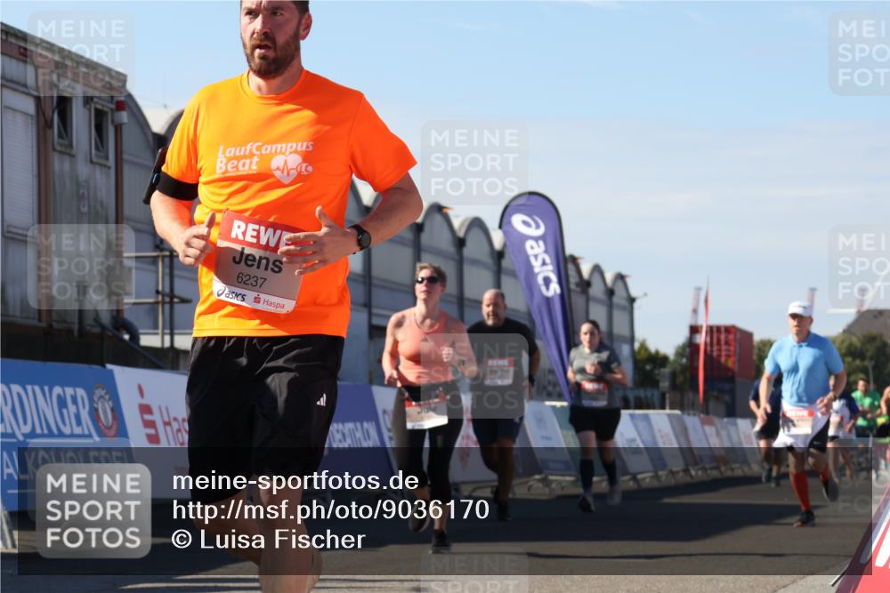 03.10.2025 - Köhlbrandbrückenlauf Luisa Fischer http://msf.ph/oto/9036170 03.10.2025 13:22:03 Ziel 4291, 5180, 5776, 6005, 6173, 6237, 6332, 6416, 6684, 6687, 6729 meine-sportfotos.de