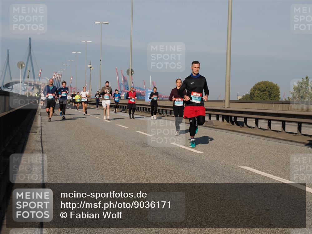 03.10.2025 - Köhlbrandbrückenlauf Fabian Wolf http://msf.ph/oto/9036171 03.10.2025 09:50:52 Position 3 3188 meine-sportfotos.de