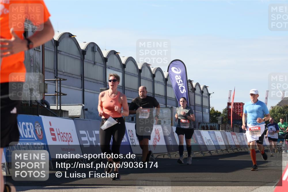 03.10.2025 - Köhlbrandbrückenlauf Luisa Fischer http://msf.ph/oto/9036174 03.10.2025 13:22:04 Ziel 4291, 4934, 5180, 5776, 6005, 6173, 6237, 6332, 6416, 6684, 6687, 6729 meine-sportfotos.de