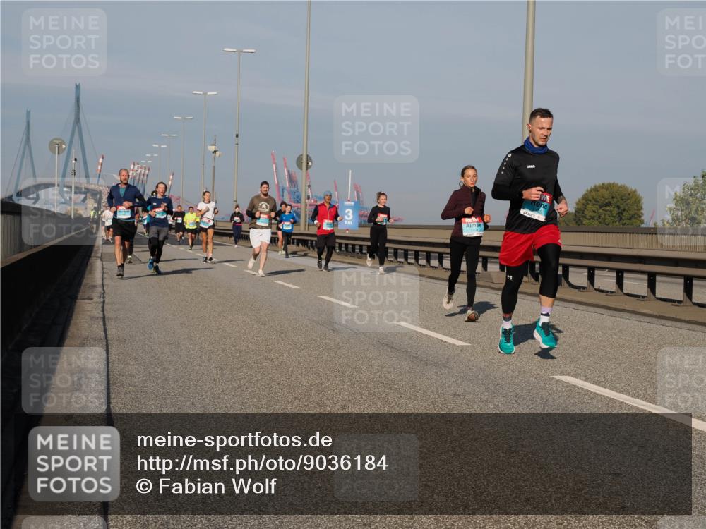03.10.2025 - Köhlbrandbrückenlauf Fabian Wolf http://msf.ph/oto/9036184 03.10.2025 09:50:53 Position 3 3 meine-sportfotos.de