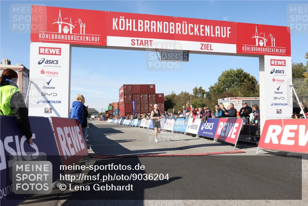 03.10.2025 - Köhlbrandbrückenlauf Lena Gebhardt http://msf.ph/oto/9036204 03.10.2025 12:44:56 Ziel 6610 meine-sportfotos.de