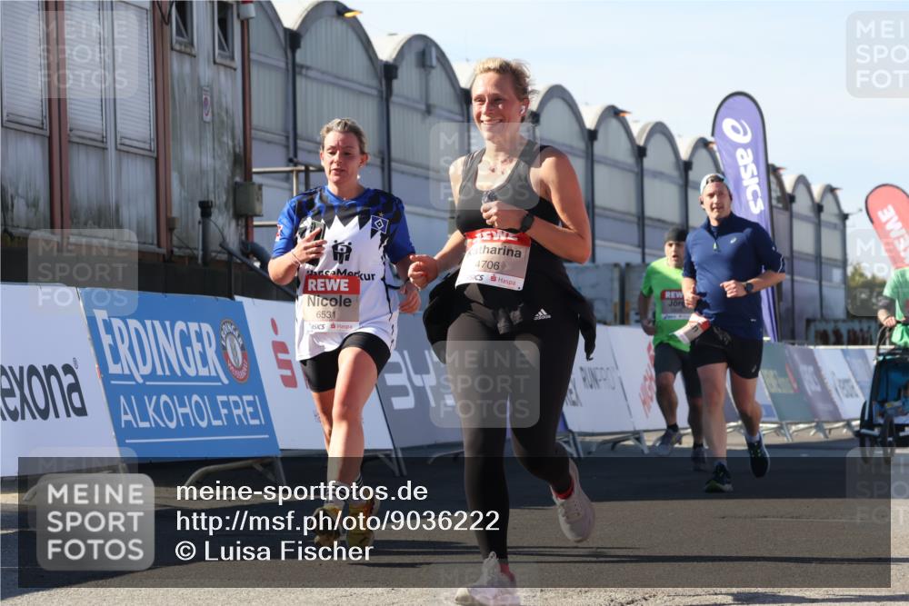 03.10.2025 - Köhlbrandbrückenlauf Luisa Fischer http://msf.ph/oto/9036222 03.10.2025 13:22:12 Ziel 4291, 4706, 4934, 5180, 5235, 5720, 5776, 6173, 6237, 6416, 6531, 6729 meine-sportfotos.de