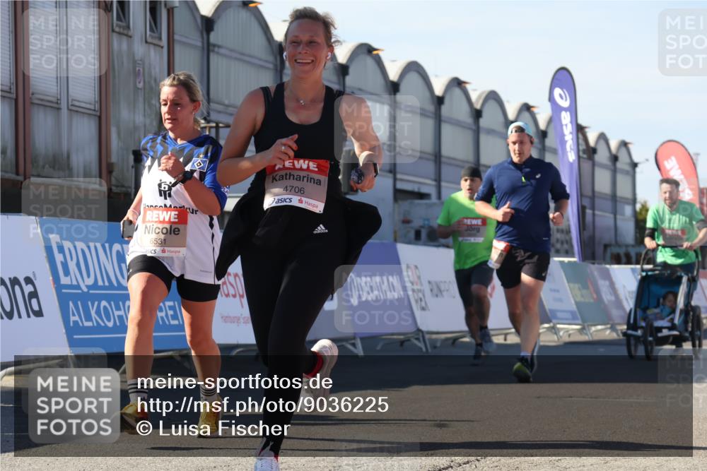 03.10.2025 - Köhlbrandbrückenlauf Luisa Fischer http://msf.ph/oto/9036225 03.10.2025 13:22:12 Ziel 4291, 4706, 4934, 5180, 5235, 5720, 5776, 6173, 6237, 6416, 6531, 6729 meine-sportfotos.de