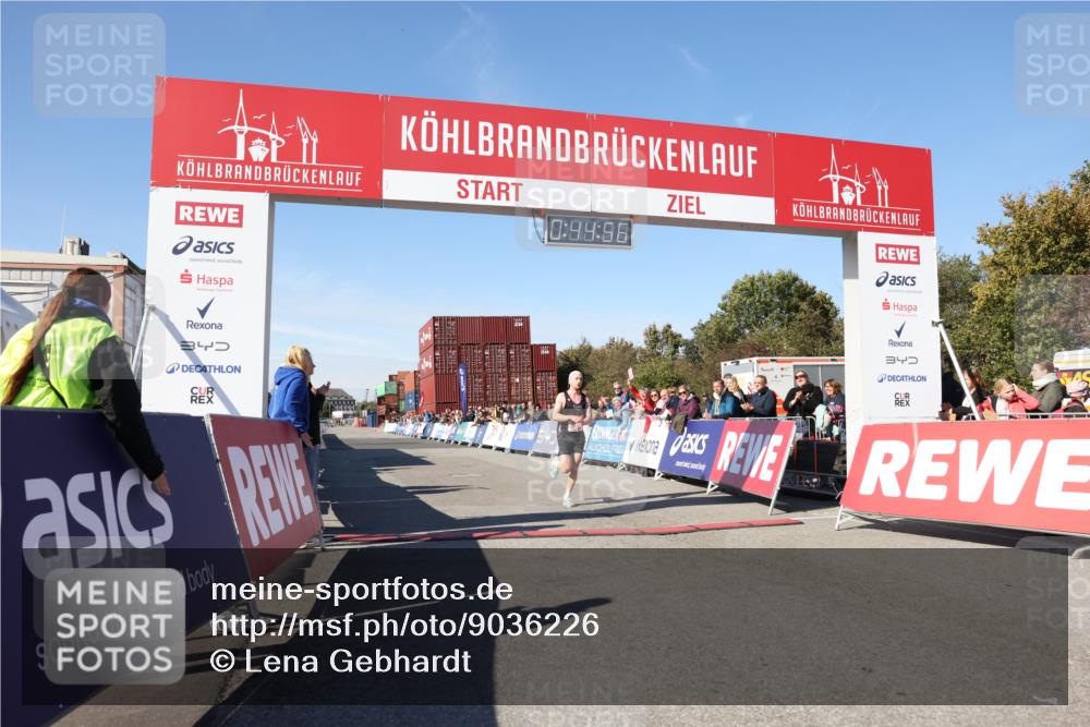 03.10.2025 - Köhlbrandbrückenlauf Lena Gebhardt http://msf.ph/oto/9036226 03.10.2025 12:44:56 Ziel 6610 meine-sportfotos.de