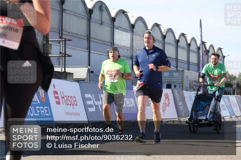 03.10.2025 - Köhlbrandbrückenlauf Luisa Fischer http://msf.ph/oto/9036232 03.10.2025 13:22:13 Ziel 4239, 4706, 4934, 5072, 5180, 5235, 5720, 5776, 6173, 6237, 6416, 6531, 6729 meine-sportfotos.de