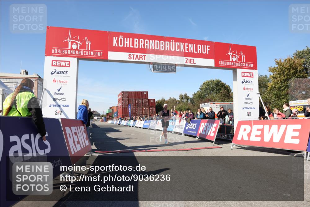 03.10.2025 - Köhlbrandbrückenlauf Lena Gebhardt http://msf.ph/oto/9036236 03.10.2025 12:44:56 Ziel 6610 meine-sportfotos.de