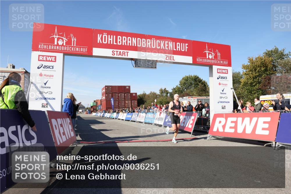 03.10.2025 - Köhlbrandbrückenlauf Lena Gebhardt http://msf.ph/oto/9036251 03.10.2025 12:44:57 Ziel 6610 meine-sportfotos.de