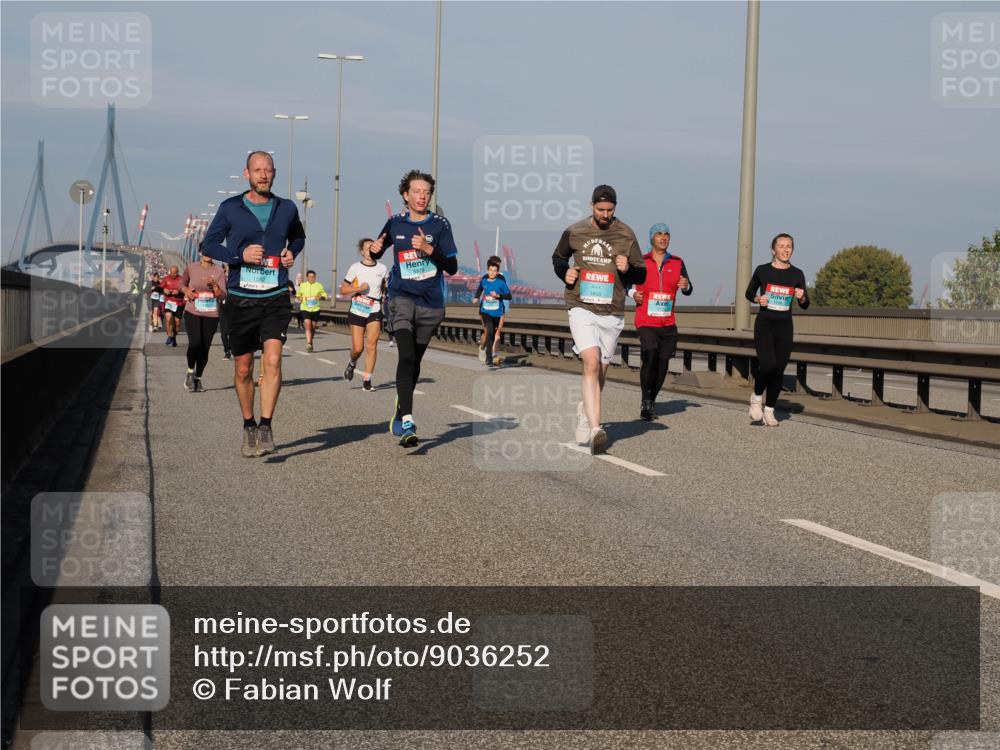 03.10.2025 - Köhlbrandbrückenlauf Fabian Wolf http://msf.ph/oto/9036252 03.10.2025 09:50:57 Position 3 3835 meine-sportfotos.de