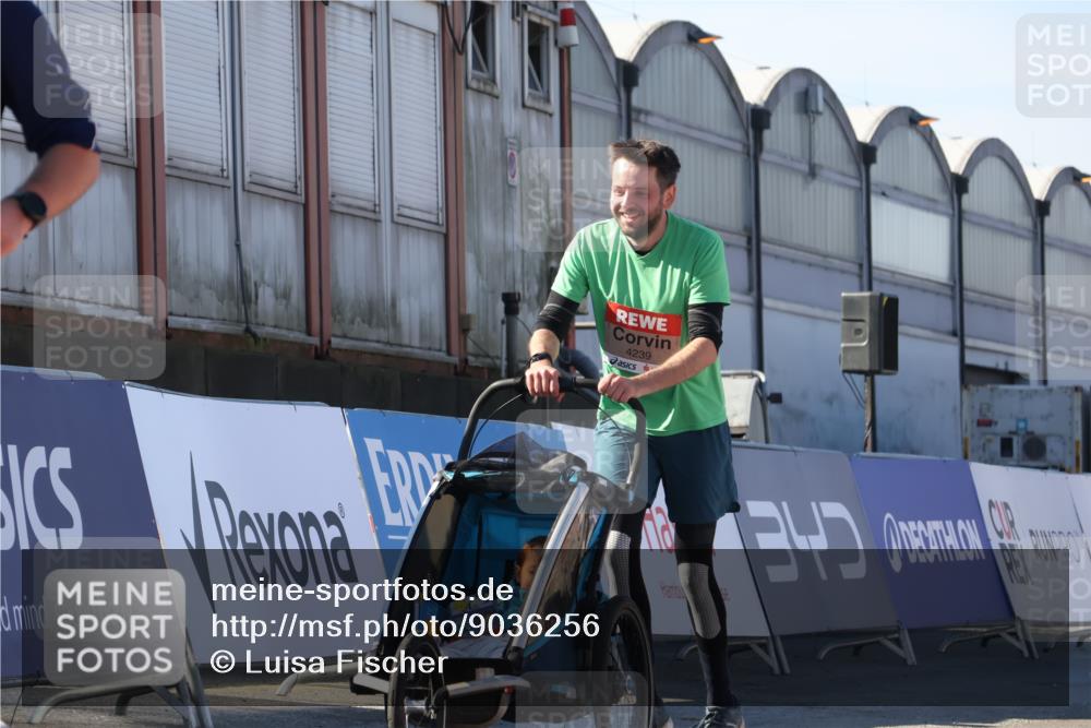 03.10.2025 - Köhlbrandbrückenlauf Luisa Fischer http://msf.ph/oto/9036256 03.10.2025 13:22:17 Ziel 4239, 4706, 4934, 5072, 5180, 5235, 5400, 5401, 5720, 5851, 5929, 6173, 6416, 6531 meine-sportfotos.de