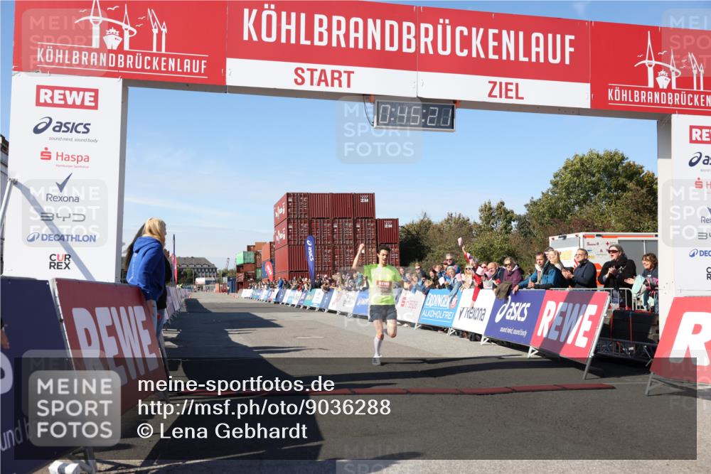 03.10.2025 - Köhlbrandbrückenlauf Lena Gebhardt http://msf.ph/oto/9036288 03.10.2025 12:45:21 Ziel 6280 meine-sportfotos.de
