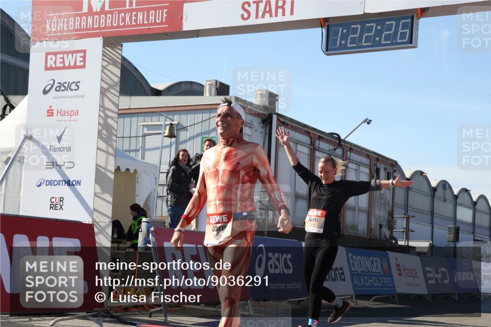 03.10.2025 - Köhlbrandbrückenlauf Luisa Fischer http://msf.ph/oto/9036291 03.10.2025 13:22:25 Ziel 4239, 5072, 5235, 5272, 5400, 5401, 5720, 5851, 5929, 6188 meine-sportfotos.de