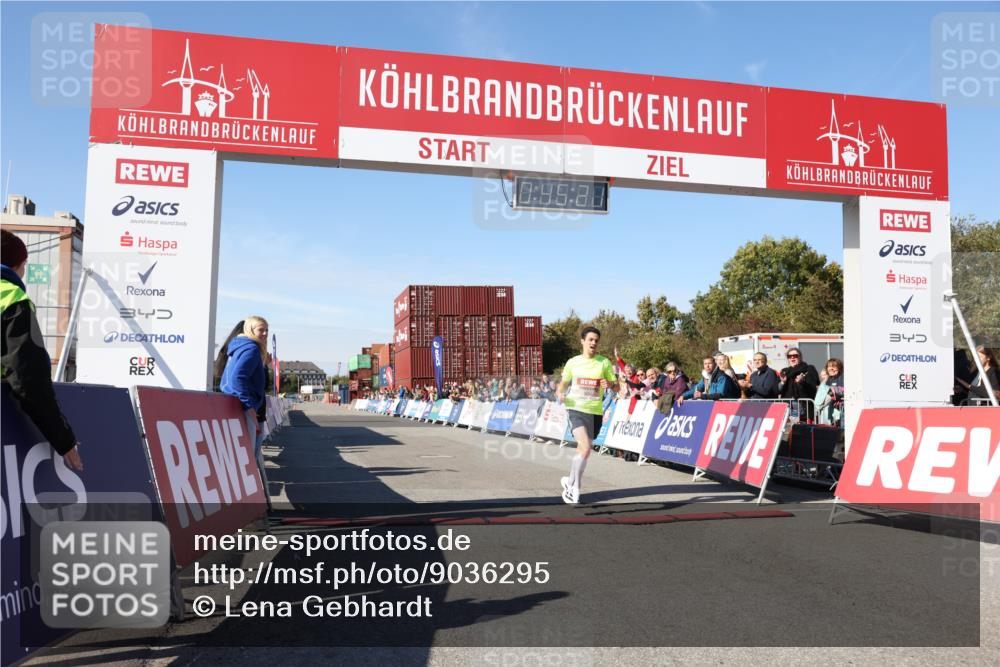 03.10.2025 - Köhlbrandbrückenlauf Lena Gebhardt http://msf.ph/oto/9036295 03.10.2025 12:45:22 Ziel 6280 meine-sportfotos.de