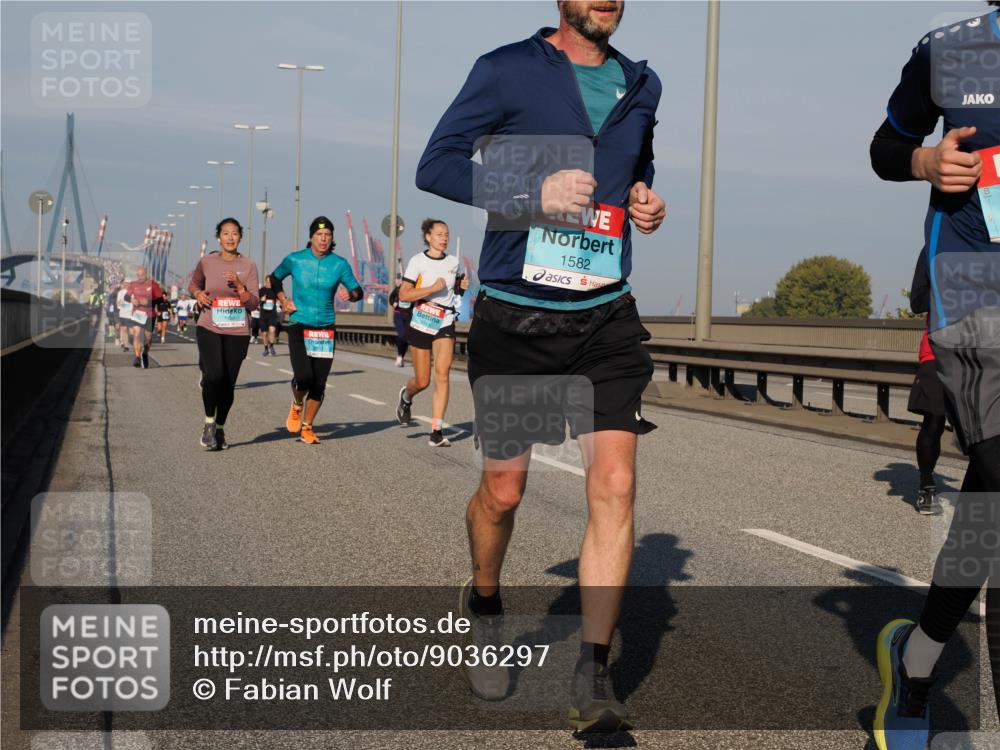 03.10.2025 - Köhlbrandbrückenlauf Fabian Wolf http://msf.ph/oto/9036297 03.10.2025 09:51:00 Position 3 1582 meine-sportfotos.de