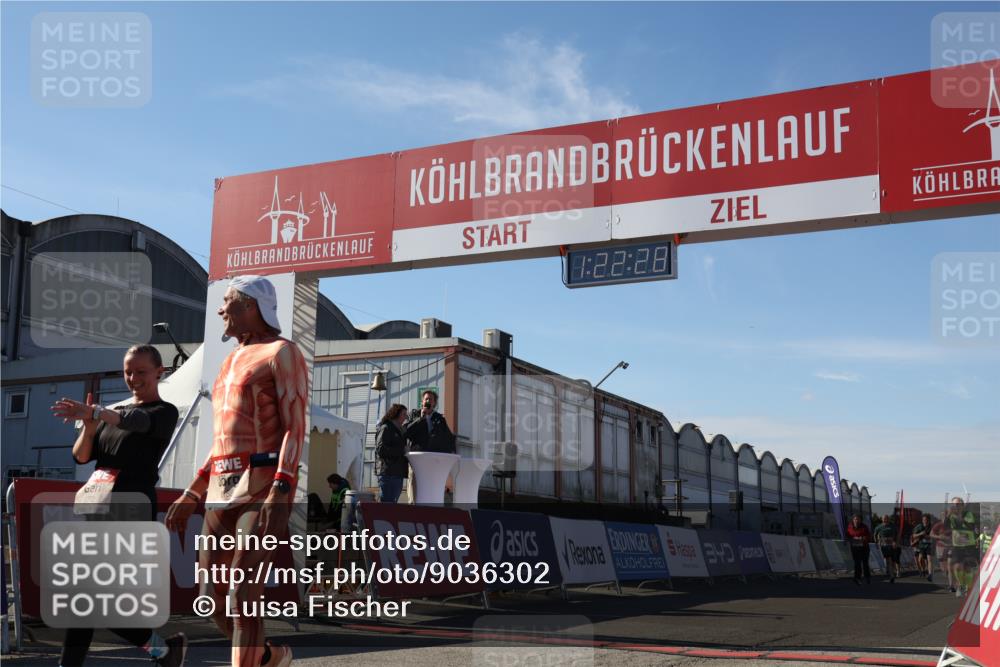 03.10.2025 - Köhlbrandbrückenlauf Luisa Fischer http://msf.ph/oto/9036302 03.10.2025 13:22:27 Ziel 4239, 5072, 5214, 5272, 5400, 5401, 5720, 5839, 5851, 5929, 6188, 6733 meine-sportfotos.de