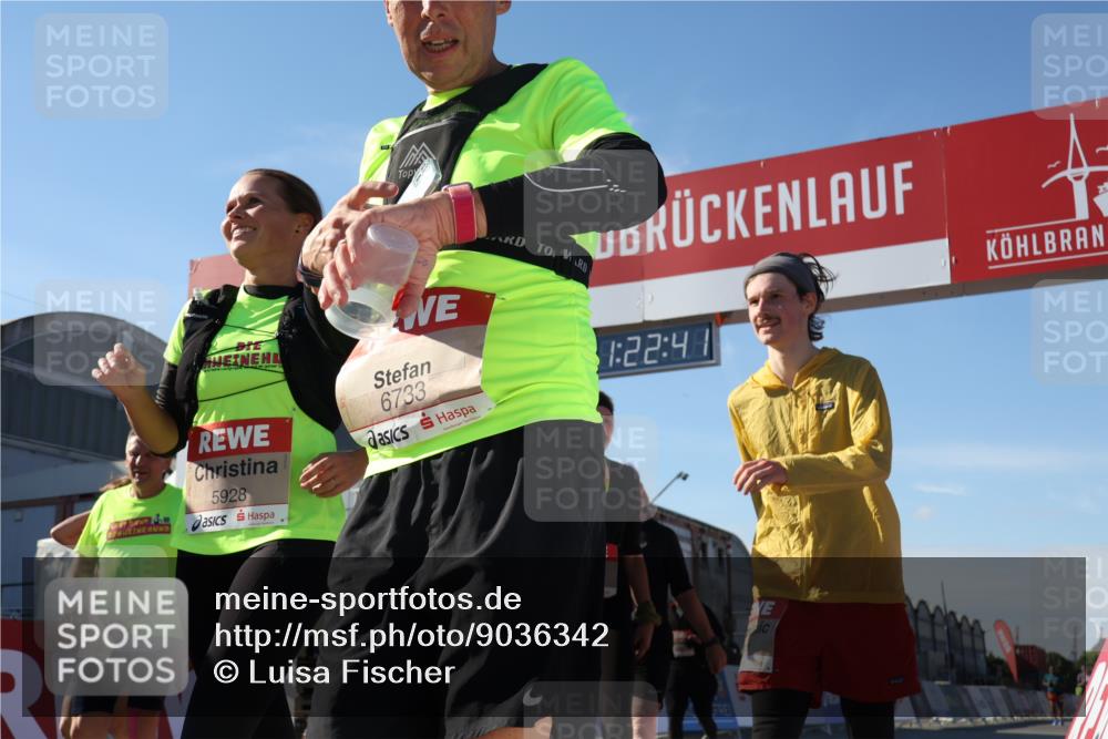 03.10.2025 - Köhlbrandbrückenlauf Luisa Fischer http://msf.ph/oto/9036342 03.10.2025 13:22:40 Ziel 4481, 4482, 4508, 5122, 5125, 5167, 5213, 5214, 5675, 5839, 5928, 5933, 5982, 6107, 6261, 6300, 6413, 6733 meine-sportfotos.de