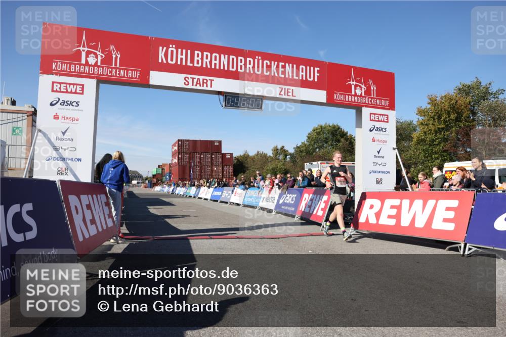 03.10.2025 - Köhlbrandbrückenlauf Lena Gebhardt http://msf.ph/oto/9036363 03.10.2025 12:46:07 Ziel 4004 meine-sportfotos.de