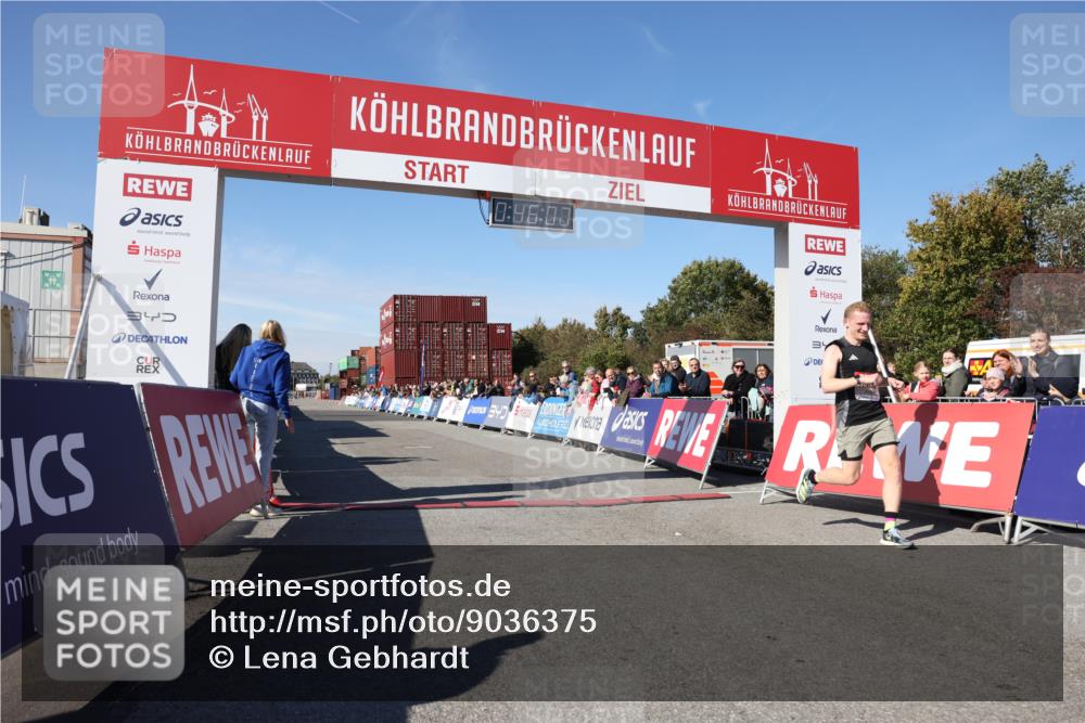 03.10.2025 - Köhlbrandbrückenlauf Lena Gebhardt http://msf.ph/oto/9036375 03.10.2025 12:46:08 Ziel 4004 meine-sportfotos.de