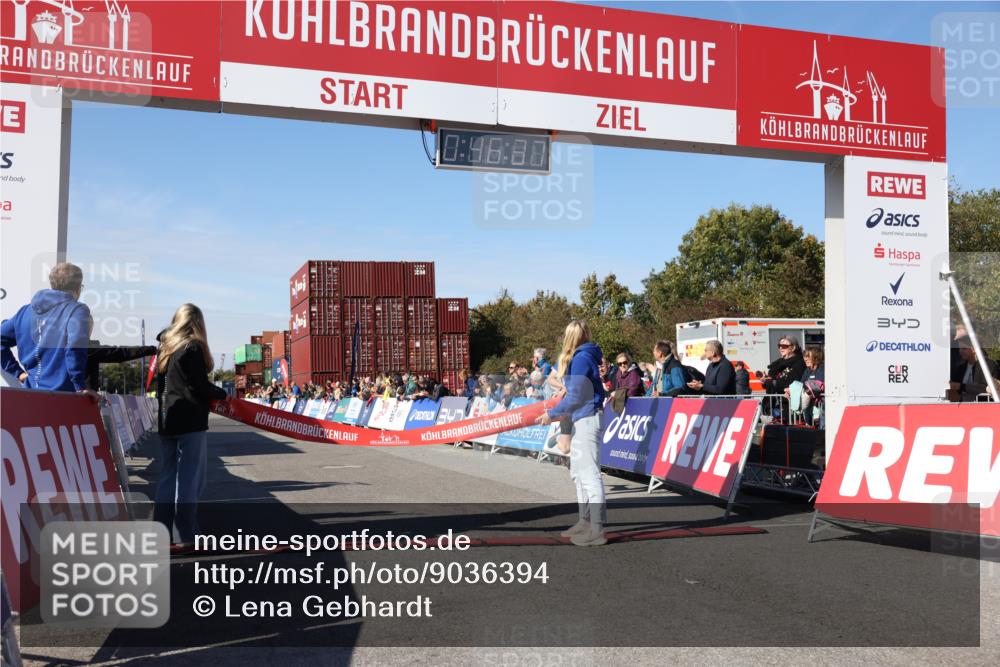 03.10.2025 - Köhlbrandbrückenlauf Lena Gebhardt http://msf.ph/oto/9036394 03.10.2025 12:46:37 Ziel 4027, 4033 meine-sportfotos.de