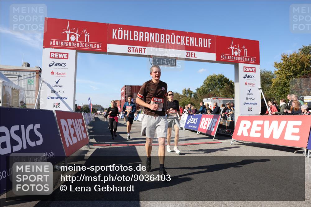 03.10.2025 - Köhlbrandbrückenlauf Lena Gebhardt http://msf.ph/oto/9036403 03.10.2025 13:13:21 Ziel 4191, 4223, 4373, 4383, 4463, 4513, 4583, 4853, 5025, 5034, 5204, 5261, 5358, 5678, 5852, 6725, 6788, 6789, 6818 meine-sportfotos.de