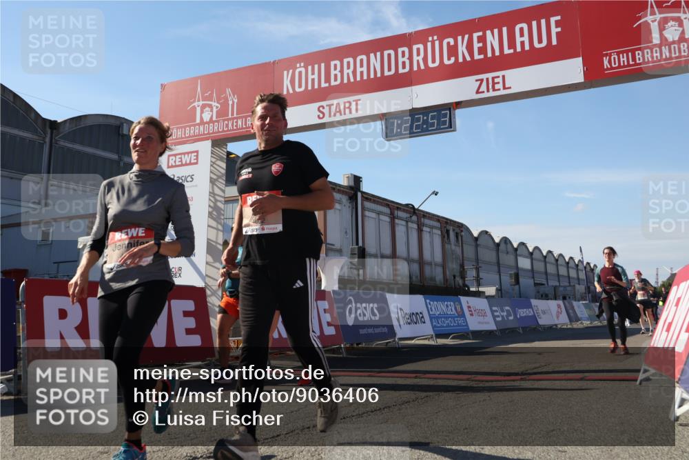 03.10.2025 - Köhlbrandbrückenlauf Luisa Fischer http://msf.ph/oto/9036406 03.10.2025 13:22:52 Ziel 4602, 4603, 5046, 5189, 5924, 5925, 6027, 6107 meine-sportfotos.de