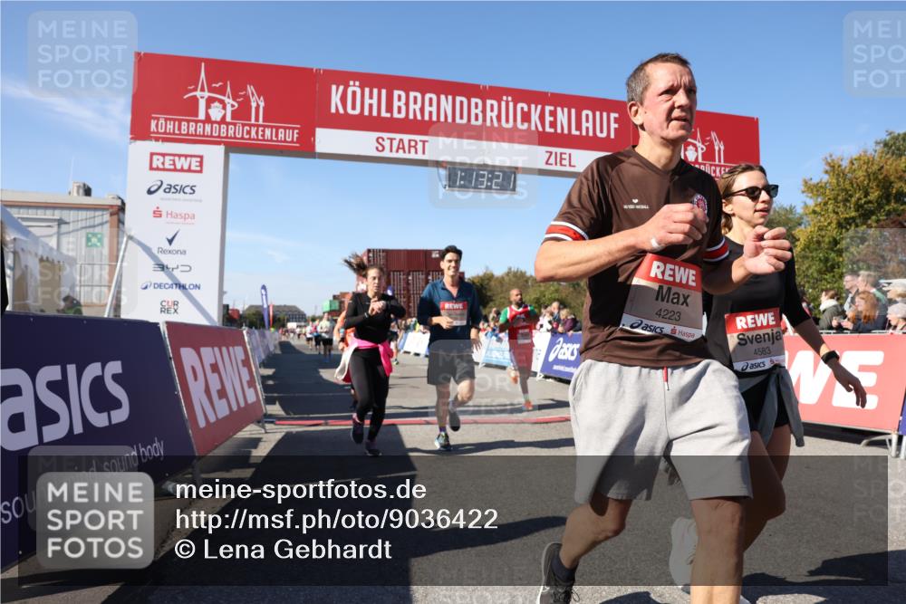 03.10.2025 - Köhlbrandbrückenlauf Lena Gebhardt http://msf.ph/oto/9036422 03.10.2025 13:13:22 Ziel 4191, 4223, 4324, 4373, 4383, 4448, 4463, 4513, 4583, 4853, 5025, 5034, 5204, 5261, 5358, 5678, 5852, 6788, 6789, 6818 meine-sportfotos.de