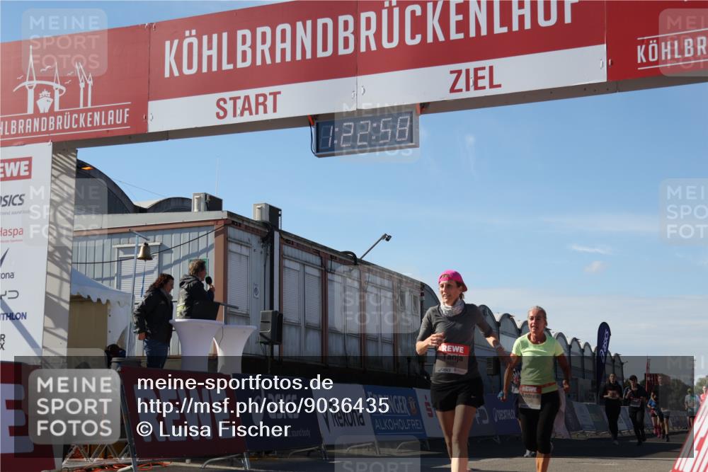 03.10.2025 - Köhlbrandbrückenlauf Luisa Fischer http://msf.ph/oto/9036435 03.10.2025 13:22:57 Ziel 4602, 4603, 5046, 5189, 5812, 5924, 5925, 6027 meine-sportfotos.de