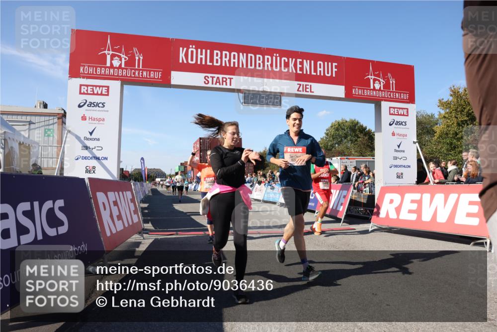 03.10.2025 - Köhlbrandbrückenlauf Lena Gebhardt http://msf.ph/oto/9036436 03.10.2025 13:13:22 Ziel 4191, 4223, 4324, 4373, 4383, 4448, 4463, 4513, 4583, 4853, 5025, 5034, 5204, 5261, 5358, 5678, 5852, 6788, 6789, 6818 meine-sportfotos.de