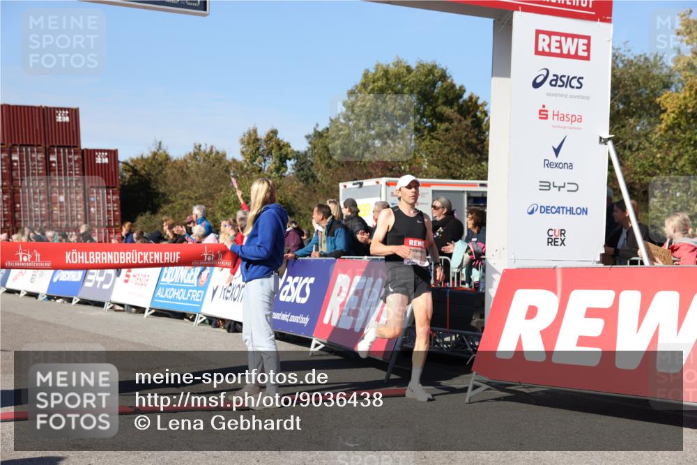 03.10.2025 - Köhlbrandbrückenlauf Lena Gebhardt http://msf.ph/oto/9036438 03.10.2025 12:46:45 Ziel 4027, 4033, 6740 meine-sportfotos.de