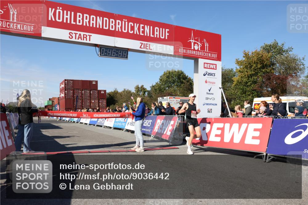 03.10.2025 - Köhlbrandbrückenlauf Lena Gebhardt http://msf.ph/oto/9036442 03.10.2025 12:46:45 Ziel 4027, 4033, 6740 meine-sportfotos.de
