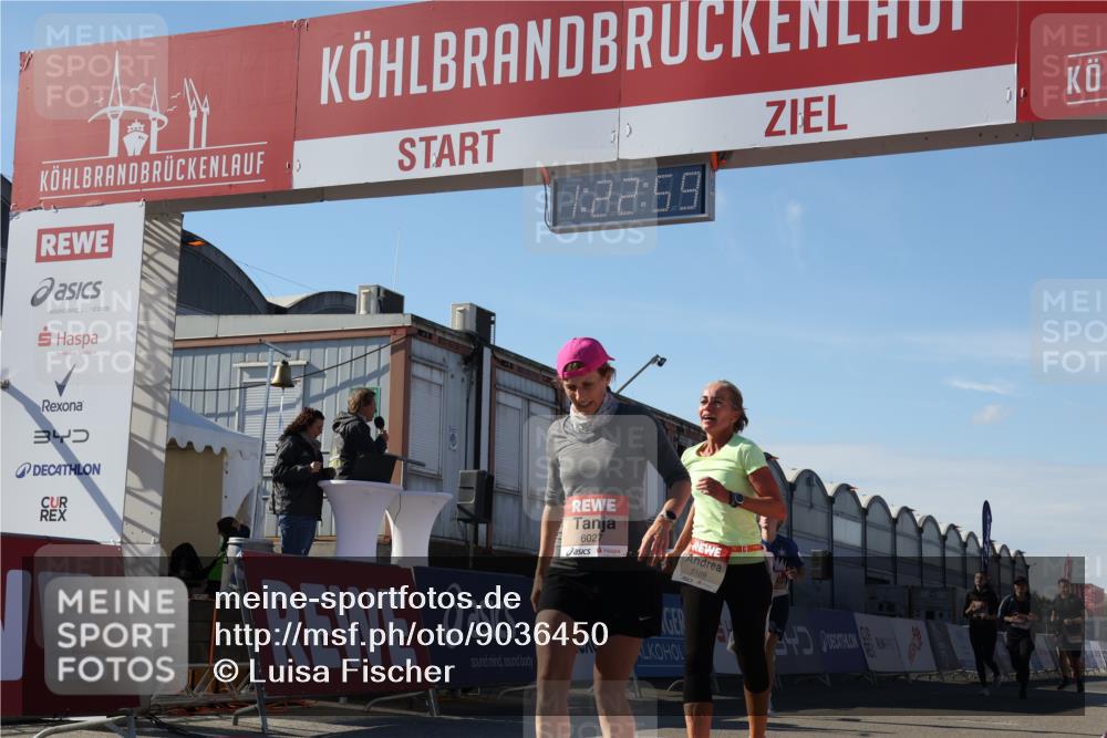 03.10.2025 - Köhlbrandbrückenlauf Luisa Fischer http://msf.ph/oto/9036450 03.10.2025 13:22:58 Ziel 4350, 4602, 4603, 4964, 5046, 5189, 5812, 5924, 5925, 6027 meine-sportfotos.de