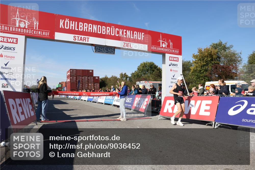 03.10.2025 - Köhlbrandbrückenlauf Lena Gebhardt http://msf.ph/oto/9036452 03.10.2025 12:46:45 Ziel 4027, 4033, 6740 meine-sportfotos.de