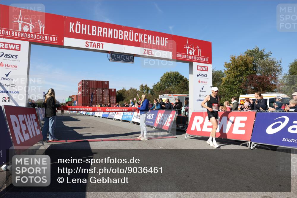 03.10.2025 - Köhlbrandbrückenlauf Lena Gebhardt http://msf.ph/oto/9036461 03.10.2025 12:46:45 Ziel 4027, 4033, 6740 meine-sportfotos.de