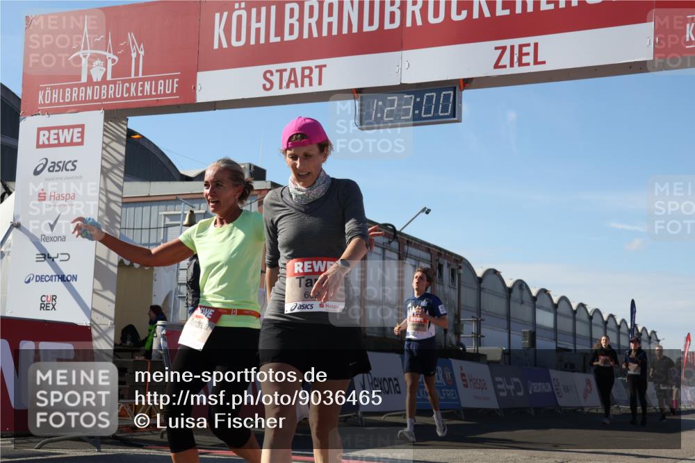 03.10.2025 - Köhlbrandbrückenlauf Luisa Fischer http://msf.ph/oto/9036465 03.10.2025 13:22:59 Ziel 4350, 4602, 4603, 4964, 4987, 5046, 5189, 5812, 5924, 5925, 6027, 6070 meine-sportfotos.de