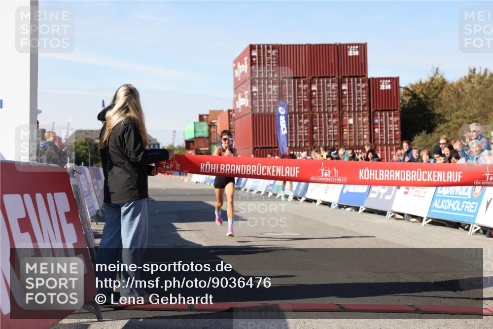 03.10.2025 - Köhlbrandbrückenlauf Lena Gebhardt http://msf.ph/oto/9036476 03.10.2025 12:46:48 Ziel 4027, 6483, 6516, 6740 meine-sportfotos.de