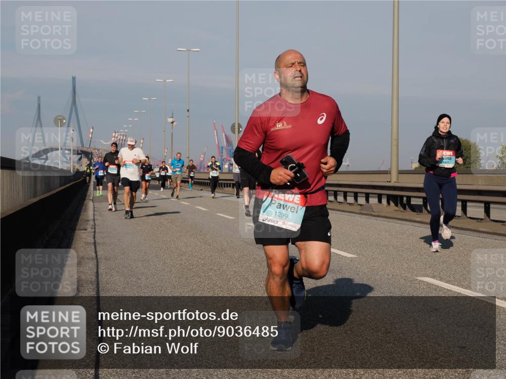 03.10.2025 - Köhlbrandbrückenlauf Fabian Wolf http://msf.ph/oto/9036485 03.10.2025 09:51:09 Position 3 1299, 449 meine-sportfotos.de