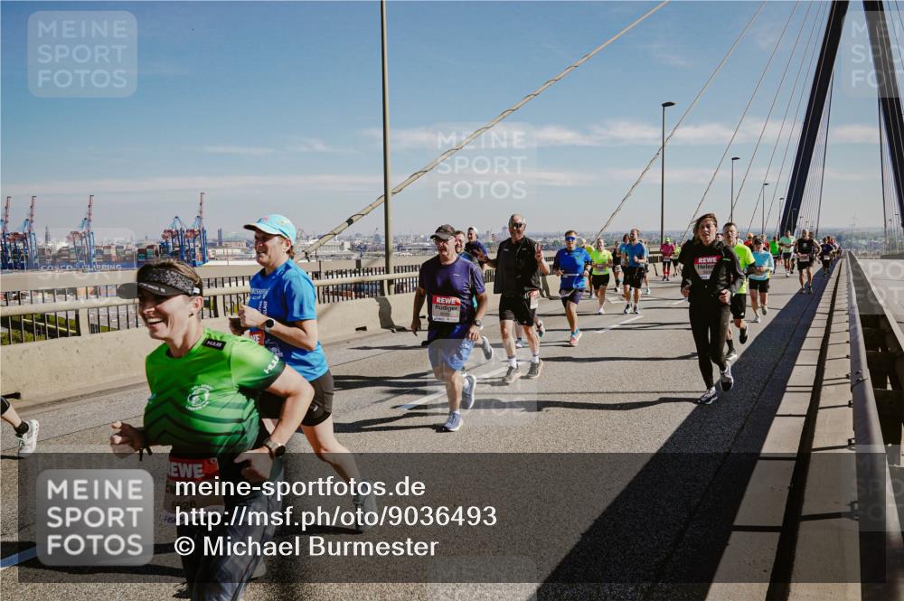 03.10.2025 - Köhlbrandbrückenlauf Michael Burmester http://msf.ph/oto/9036493 03.10.2025 12:29:15 Position 1 6626 meine-sportfotos.de