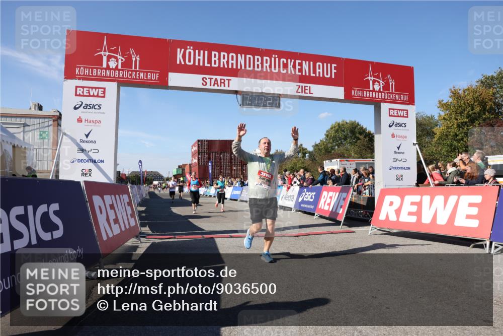 03.10.2025 - Köhlbrandbrückenlauf Lena Gebhardt http://msf.ph/oto/9036500 03.10.2025 13:13:27 Ziel 4065, 4223, 4324, 4373, 4383, 4448, 4580, 4583, 4853, 5034, 5147, 5261, 5358, 6788, 6789 meine-sportfotos.de