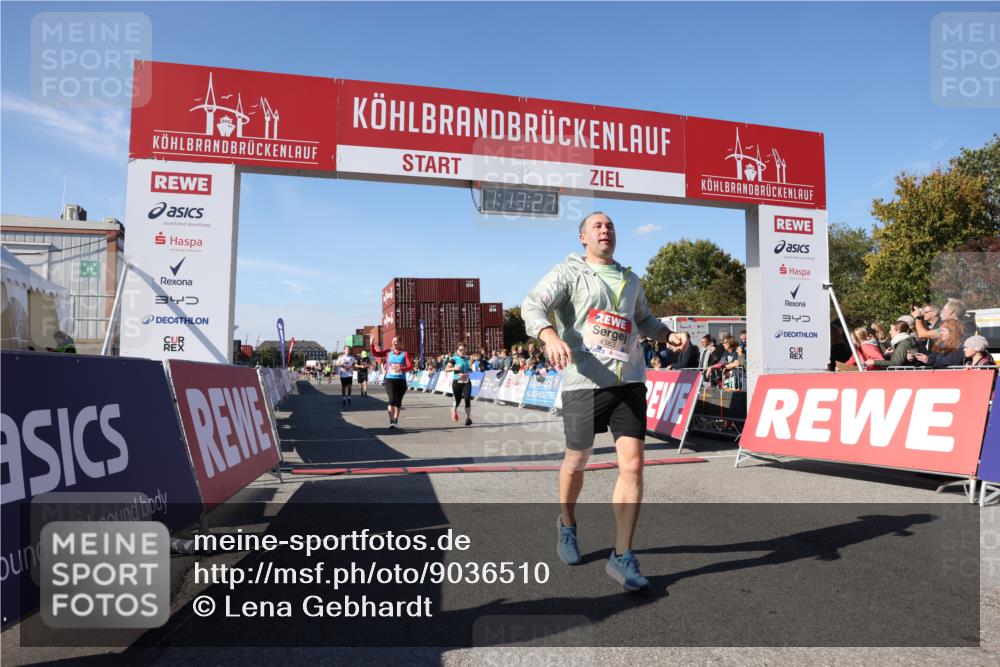 03.10.2025 - Köhlbrandbrückenlauf Lena Gebhardt http://msf.ph/oto/9036510 03.10.2025 13:13:28 Ziel 4065, 4223, 4324, 4383, 4448, 4580, 4583, 4853, 5034, 5147, 5261, 5358, 6788, 6789 meine-sportfotos.de