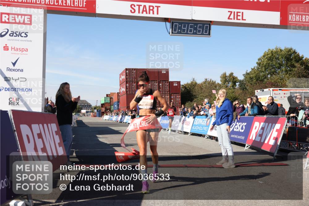 03.10.2025 - Köhlbrandbrückenlauf Lena Gebhardt http://msf.ph/oto/9036533 03.10.2025 12:46:51 Ziel 4027, 6483, 6516, 6740 meine-sportfotos.de