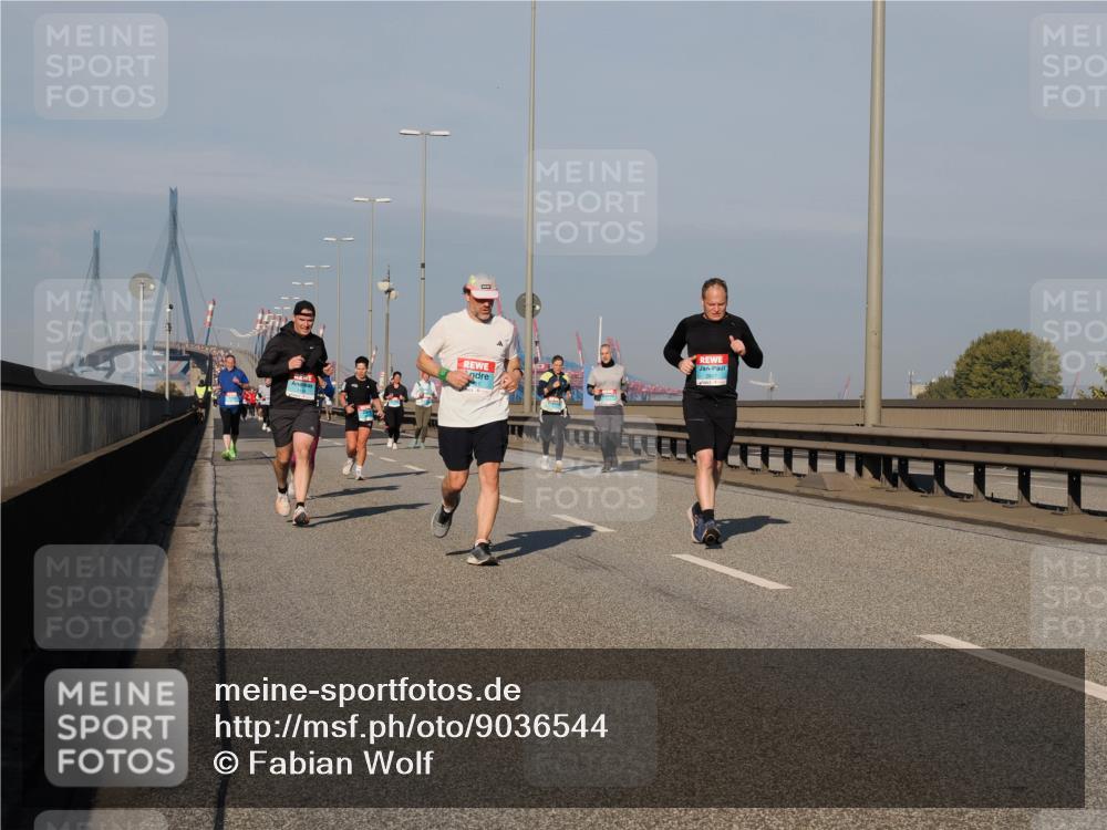 03.10.2025 - Köhlbrandbrückenlauf Fabian Wolf http://msf.ph/oto/9036544 03.10.2025 09:51:13 Position 3  meine-sportfotos.de