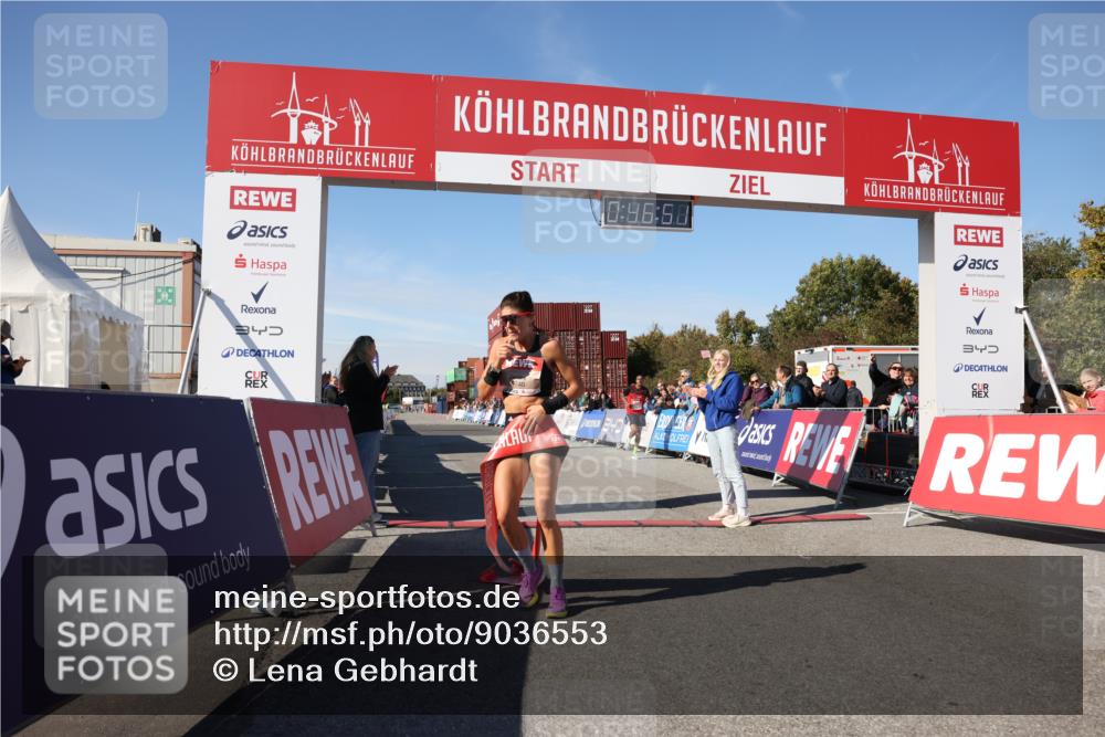 03.10.2025 - Köhlbrandbrückenlauf Lena Gebhardt http://msf.ph/oto/9036553 03.10.2025 12:46:51 Ziel 4027, 6483, 6516, 6740 meine-sportfotos.de