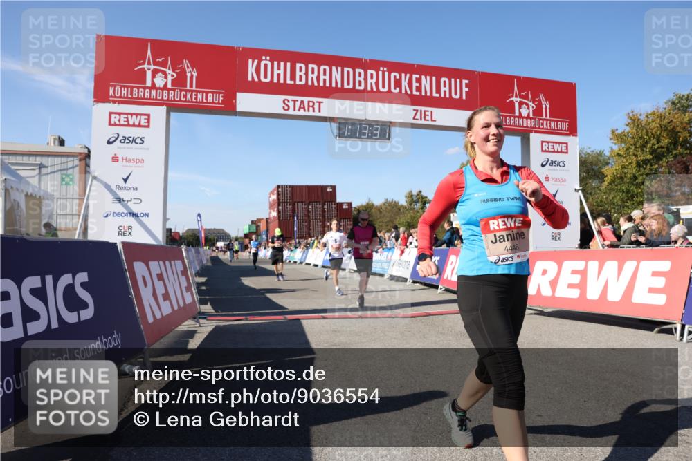 03.10.2025 - Köhlbrandbrückenlauf Lena Gebhardt http://msf.ph/oto/9036554 03.10.2025 13:13:31 Ziel 4065, 4324, 4383, 4448, 4580, 4595, 4853, 5034, 5147, 5261, 5358 meine-sportfotos.de