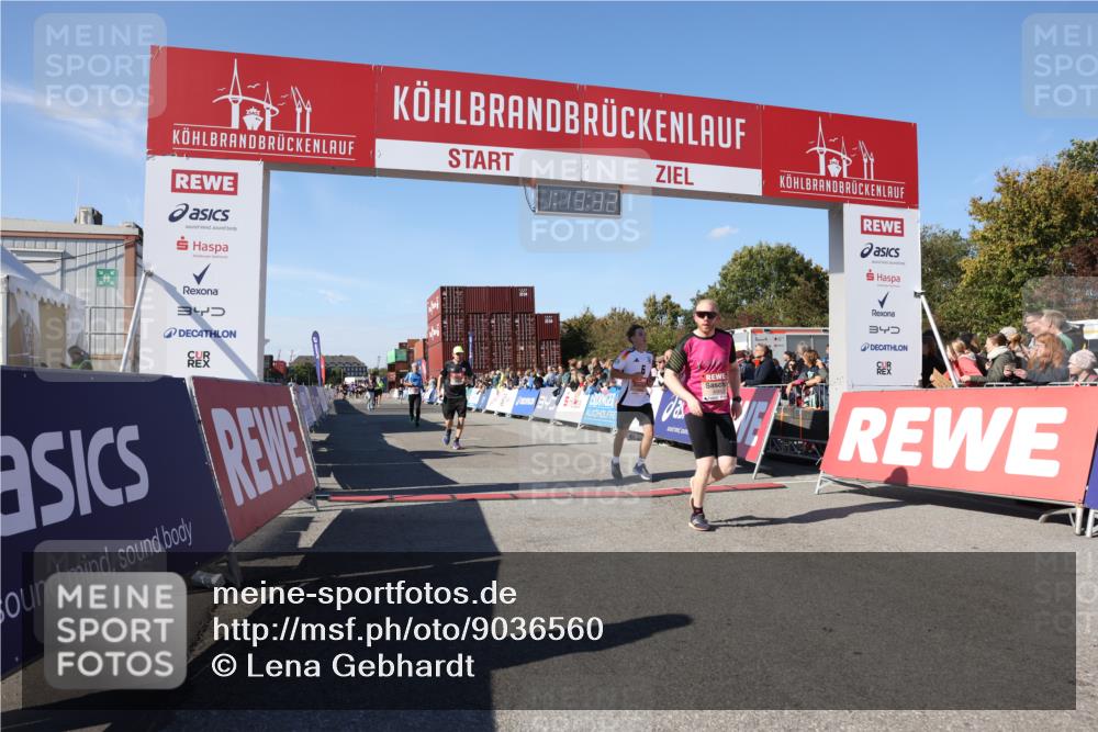 03.10.2025 - Köhlbrandbrückenlauf Lena Gebhardt http://msf.ph/oto/9036560 03.10.2025 13:13:32 Ziel 4065, 4324, 4383, 4448, 4580, 4595, 5147, 5261, 5358 meine-sportfotos.de