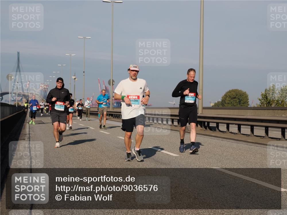 03.10.2025 - Köhlbrandbrückenlauf Fabian Wolf http://msf.ph/oto/9036576 03.10.2025 09:51:14 Position 3 1199, 3481, 2807 meine-sportfotos.de